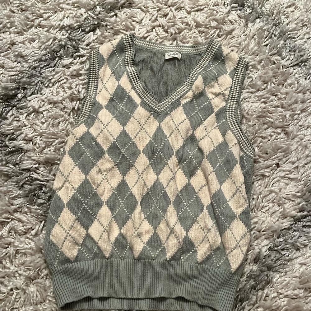 Checkered top